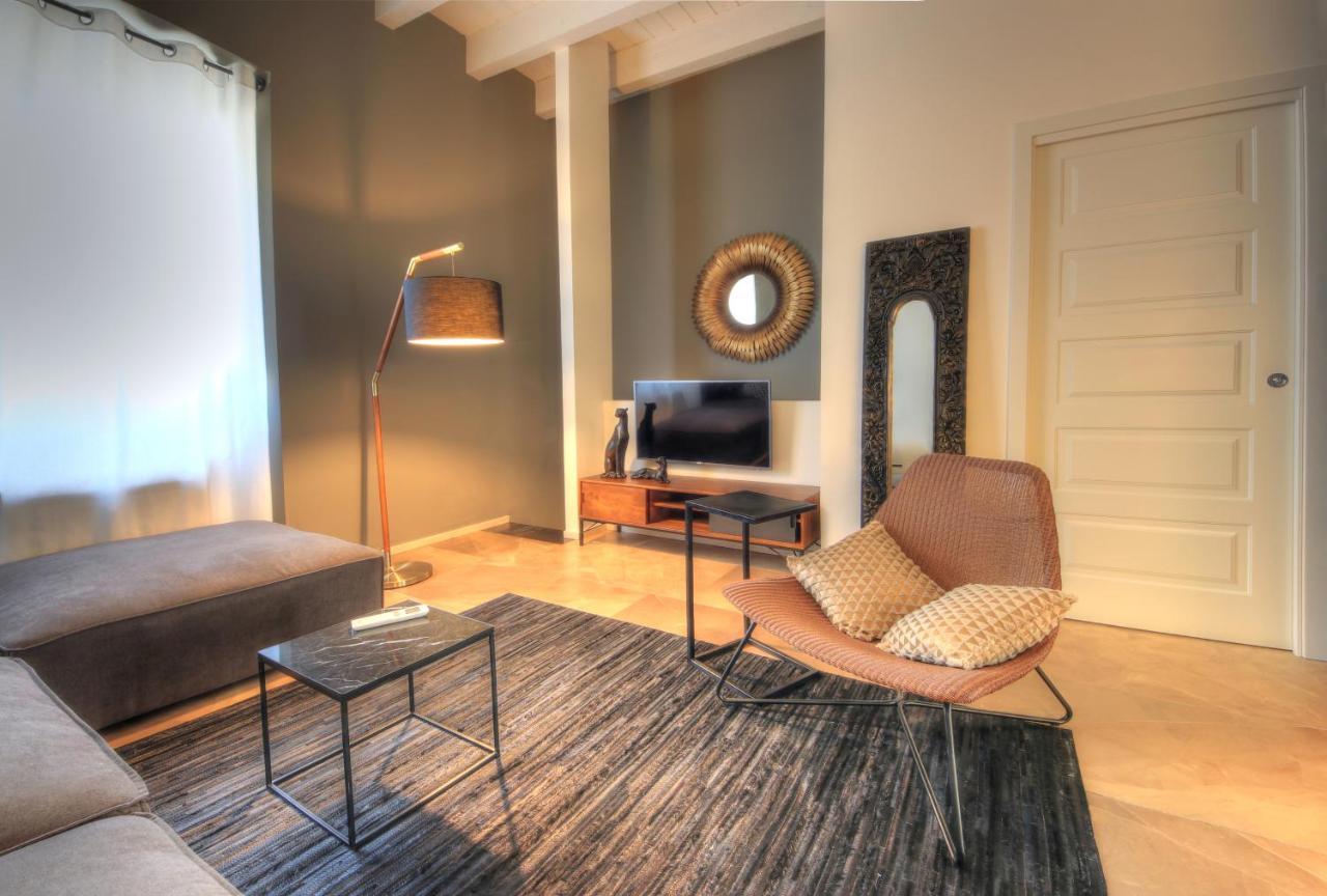 Urban Central Suites كالياري المظهر الخارجي الصورة